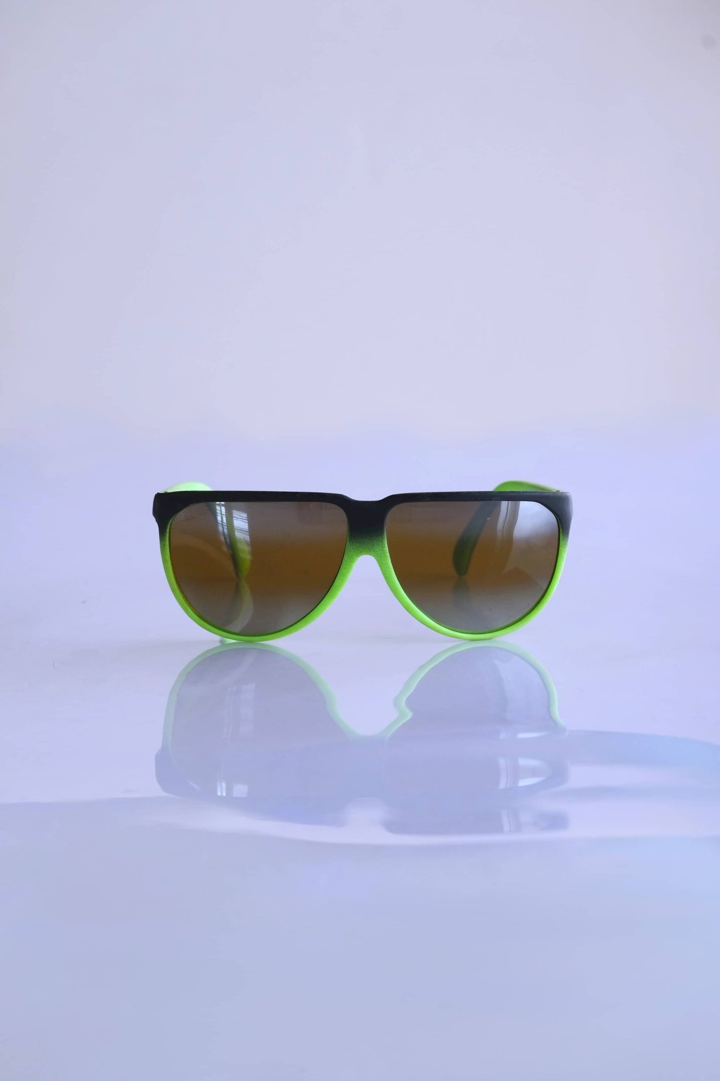 CÉBÉ Vintage Aviator Frame Sunglasses