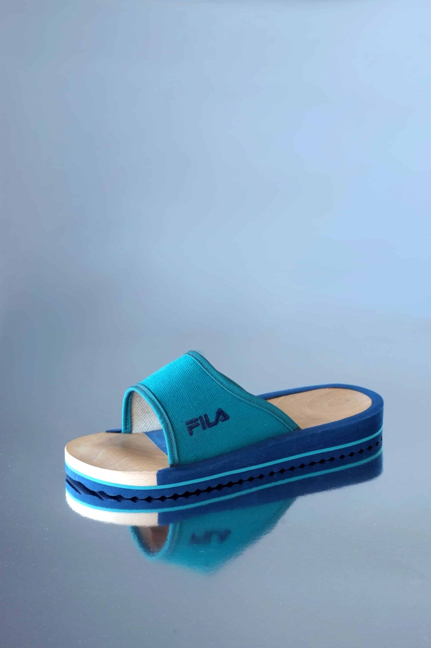 FILA 90s Beach Slides