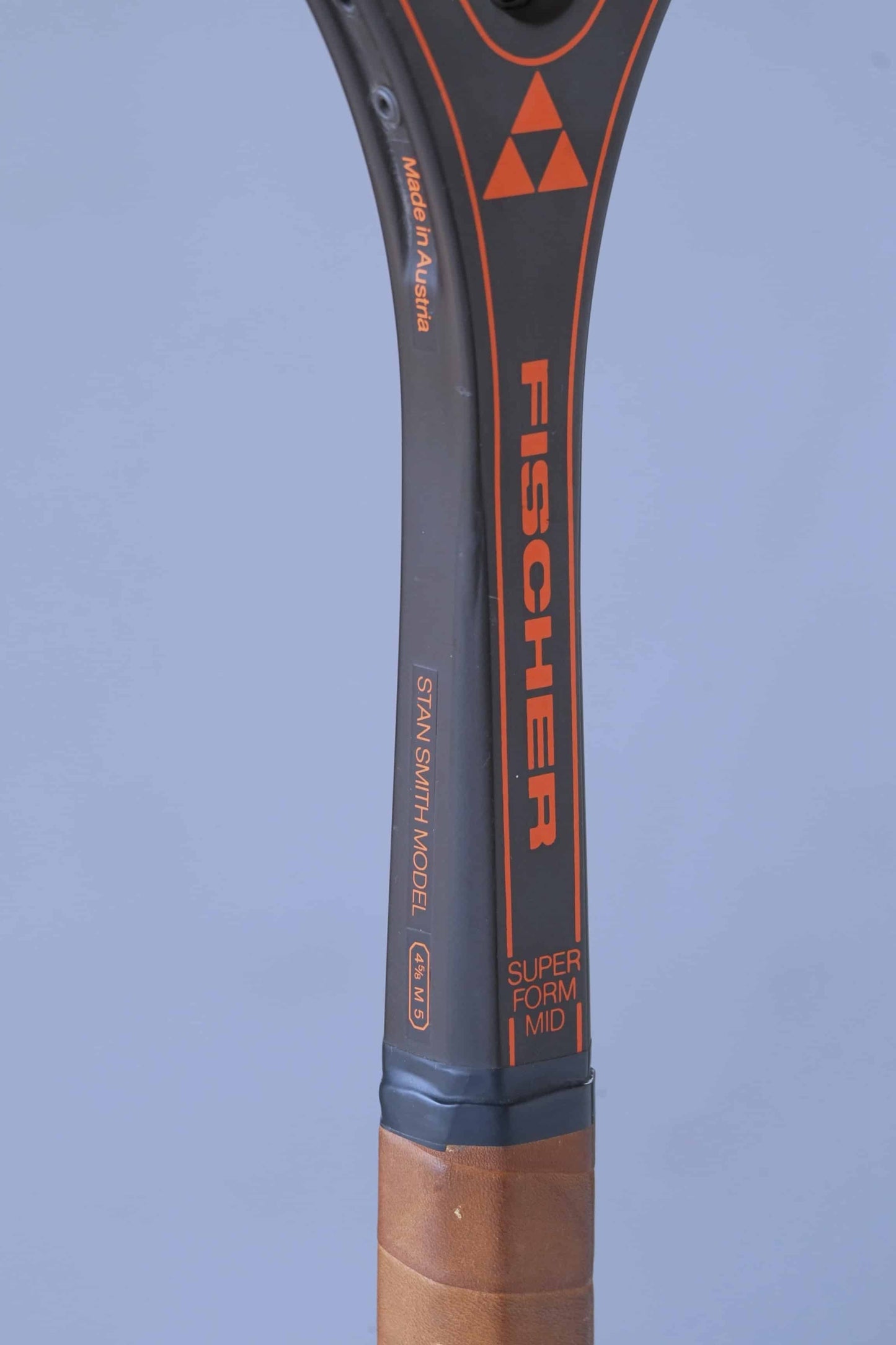 Close view of FISCHER Superform Mid Stan Smith Tennis Racquet