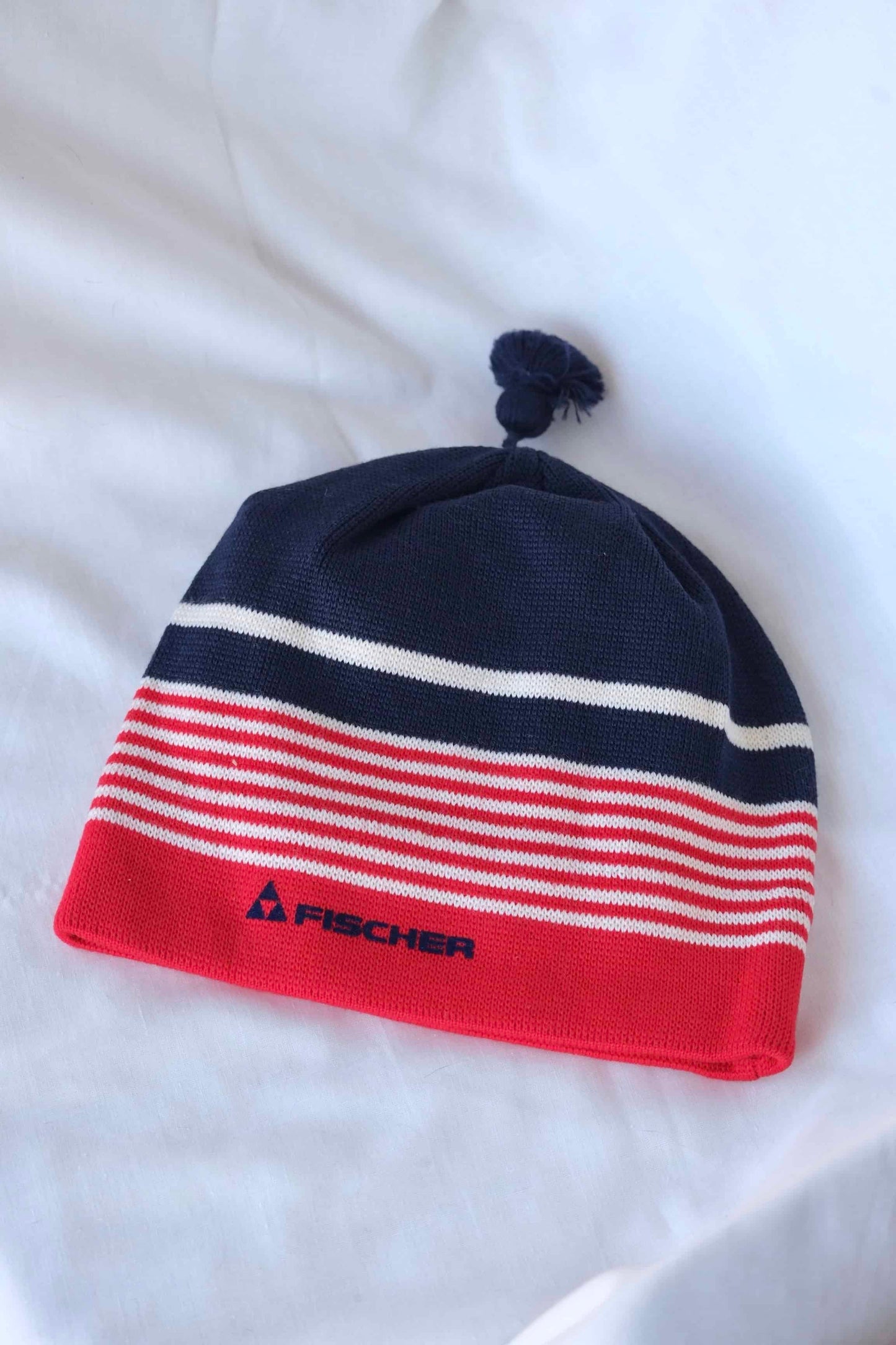 LÖFFLER Fischer Ski Beanie red and navy with white stripes