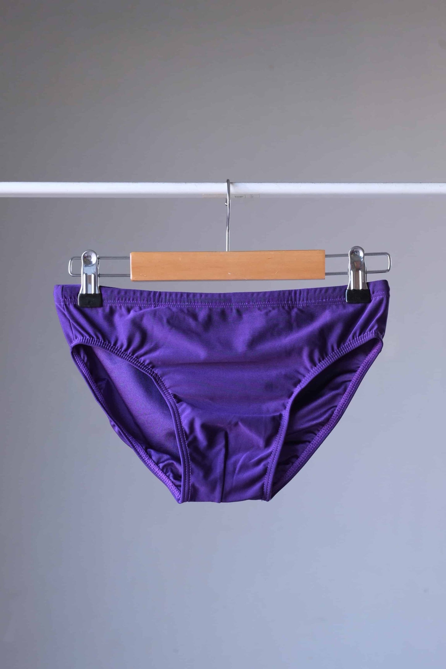 MONSIEUR ORCHIDÉE Vintage 80's Classic Solid Low Rise Swim Briefs