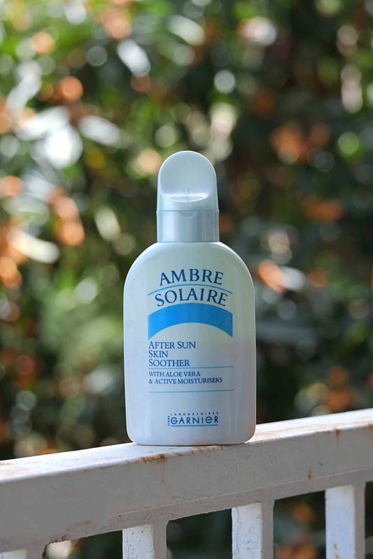 AMBRE SOLAIRE Vintage After Sun Skin soother lotion with nature background