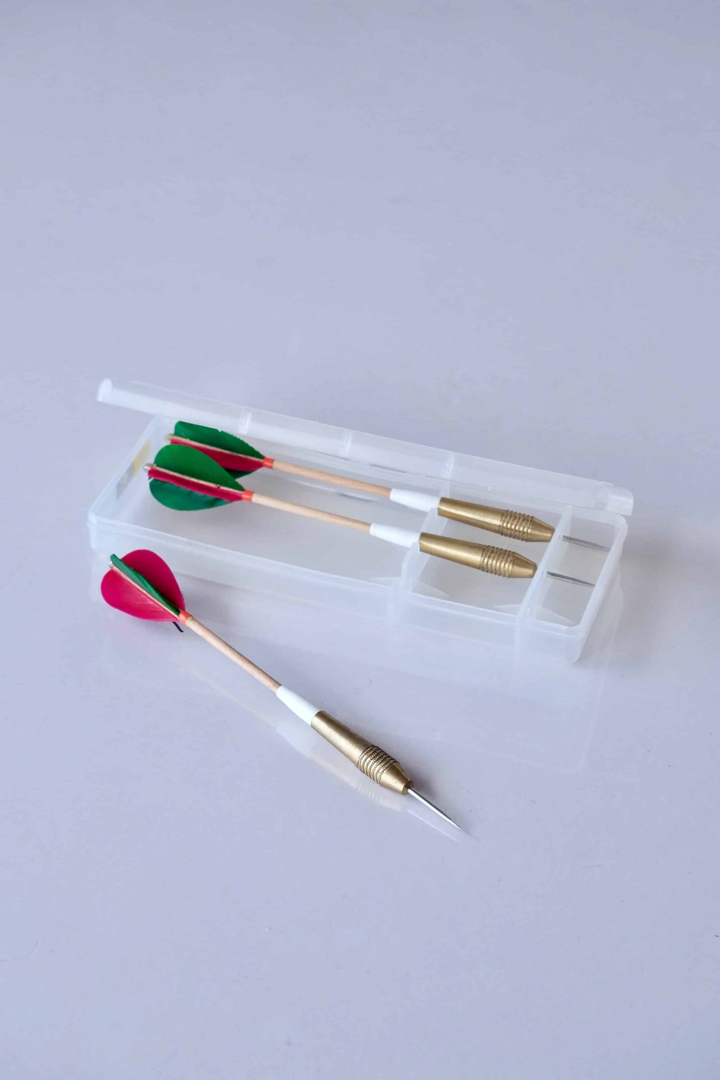 KWIZ Brass & Feather Darts