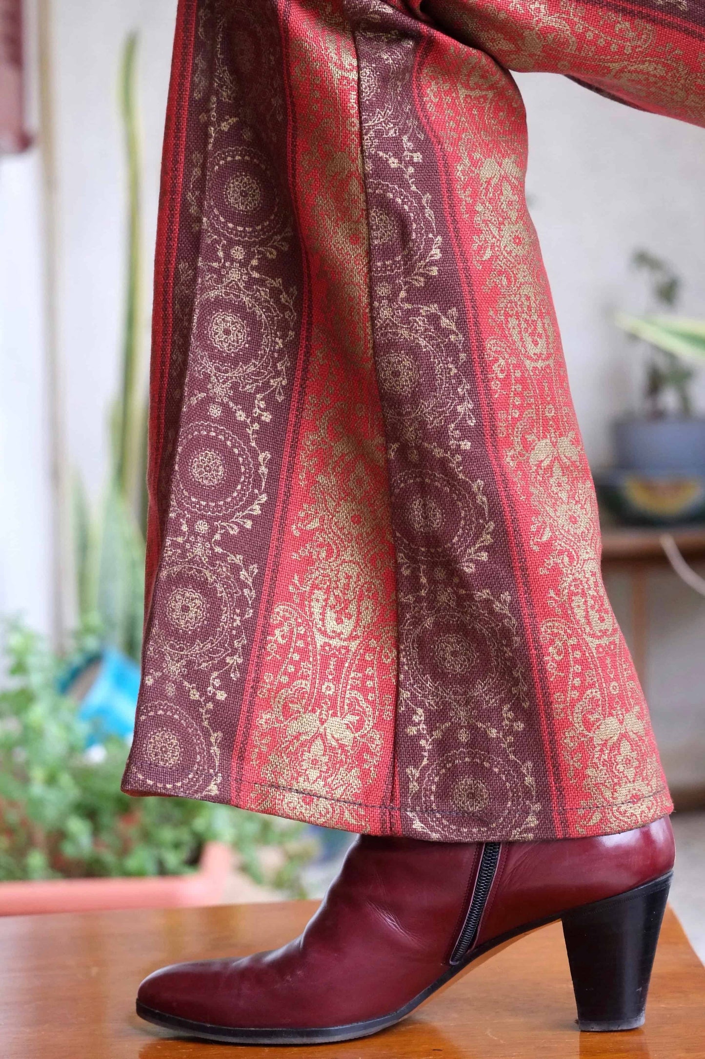 Vintage Brocade 70's Flare Bottoms leg