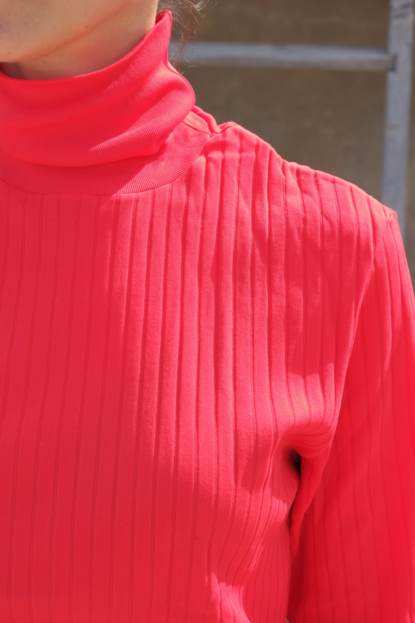 ONZA 70's Rib Turtleneck