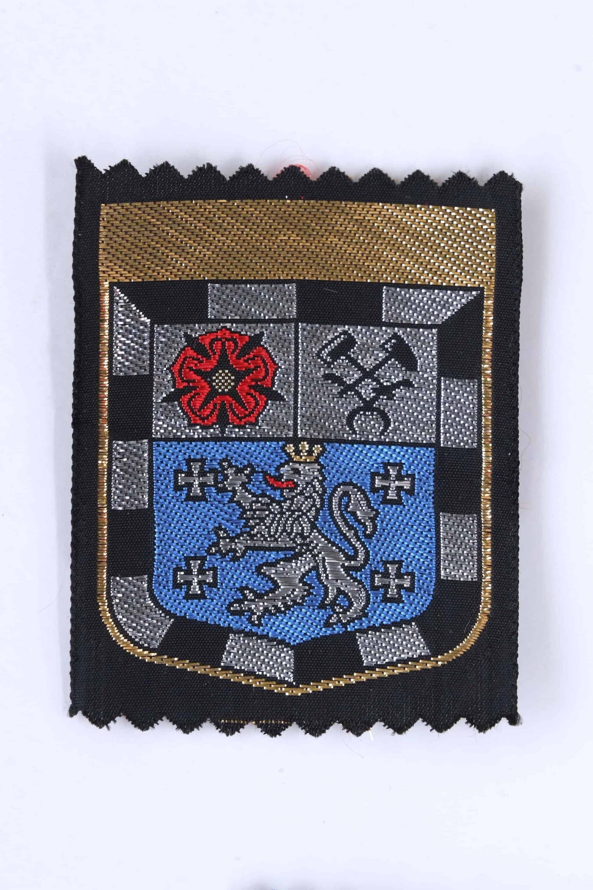Vintage England Red Rose Coat of Arms Embroidered Patch
