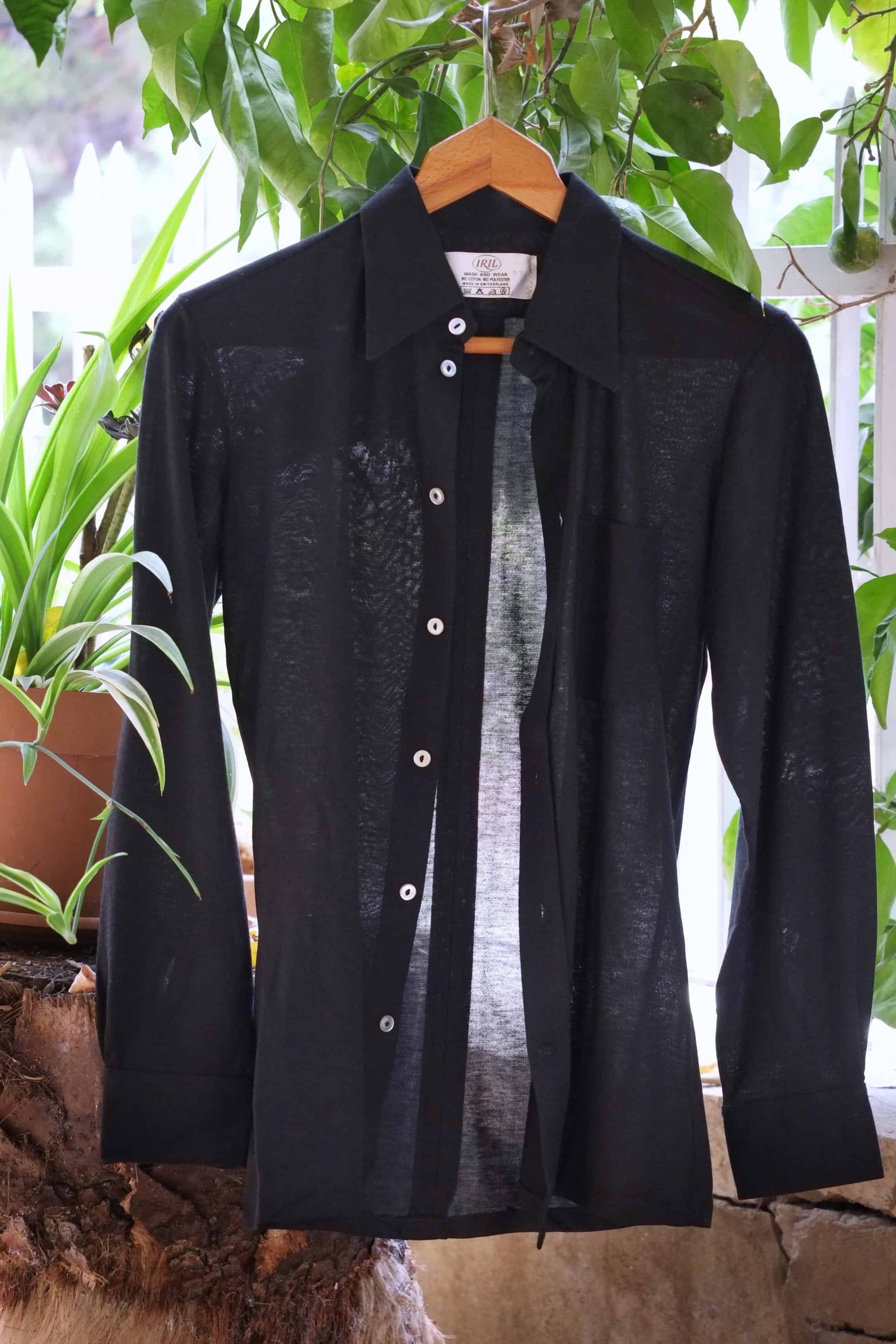 Vintage 70s pointy collar shirt black