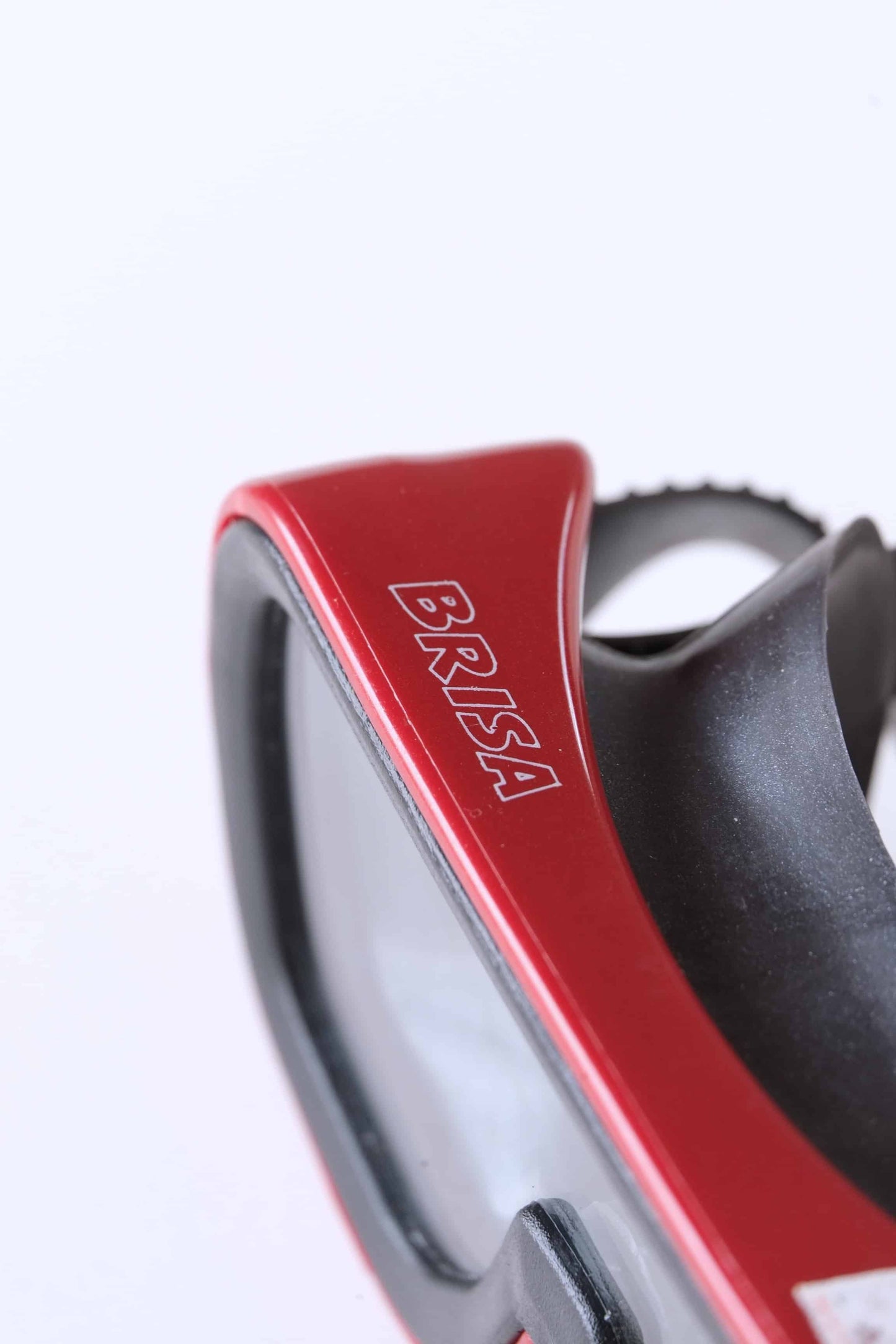 NEMROD Brisa 90's Diving Mask red and black close up
