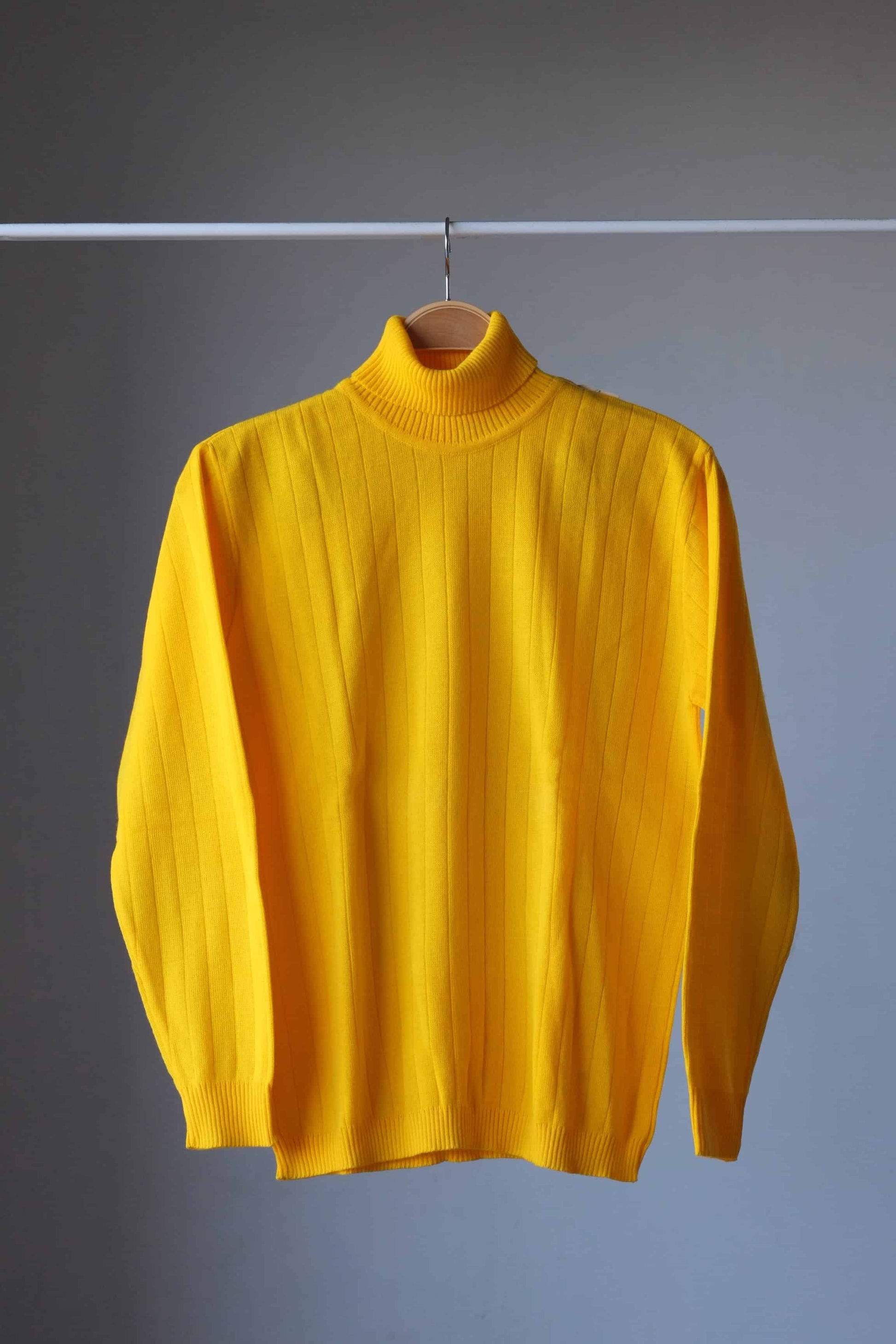 Vintage 70's Turtleneck Sweater yellow