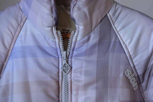 close view of Vintage 80's puffer Ski Jacket