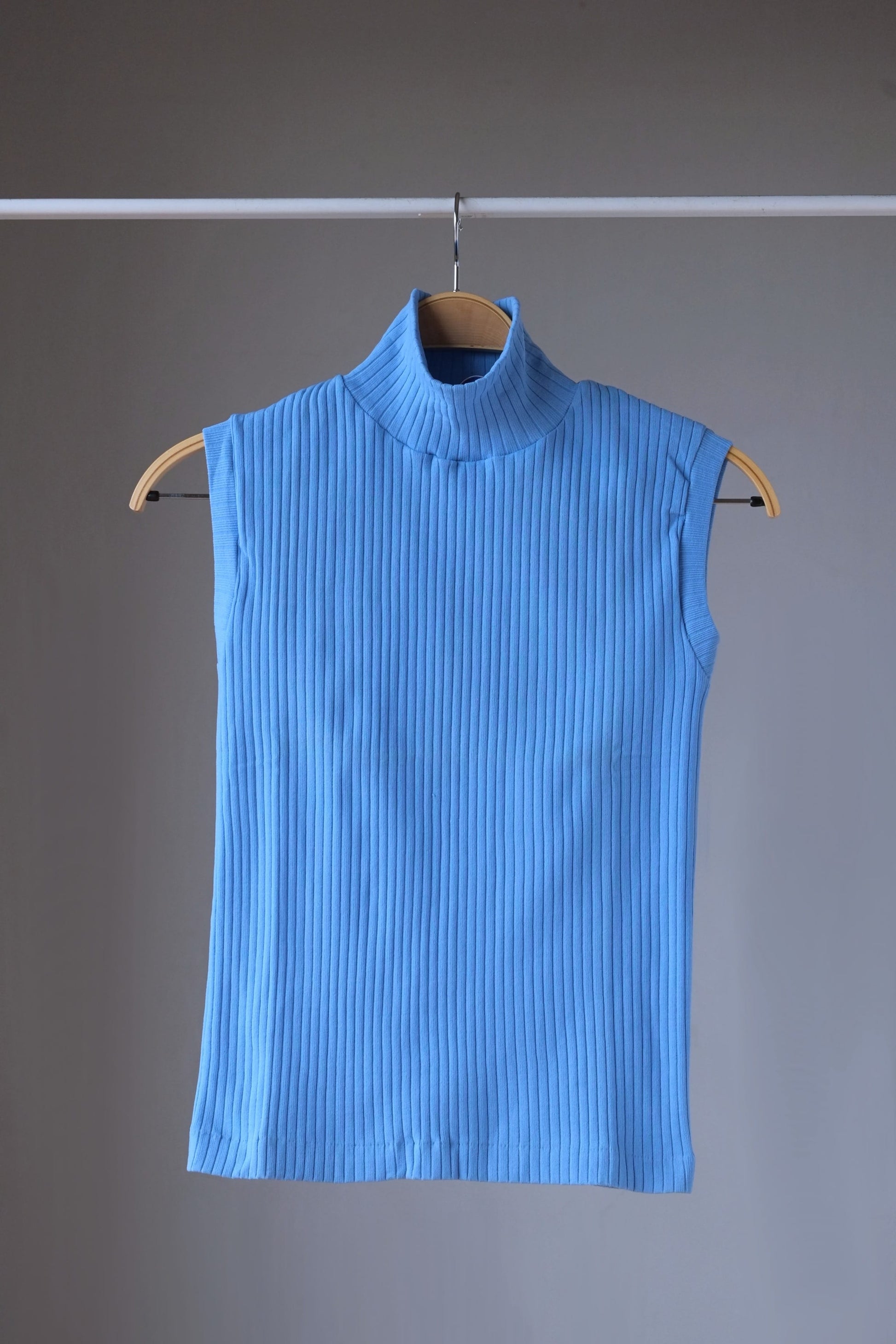 Vintage 70's Sleeveless Rib Turtleneck blue