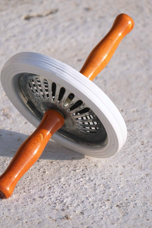 Vintage Abs Wheel up close