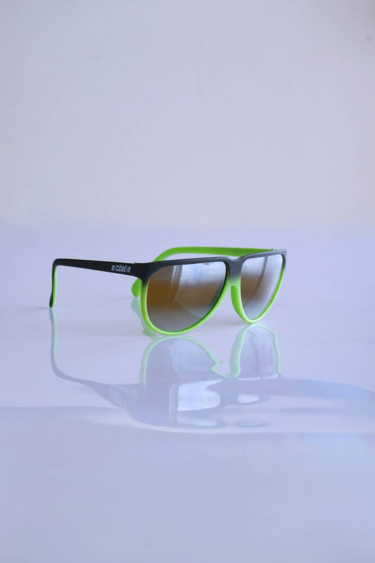 CÉBÉ Vintage Aviator Frame Sunglasses in black and green fade
