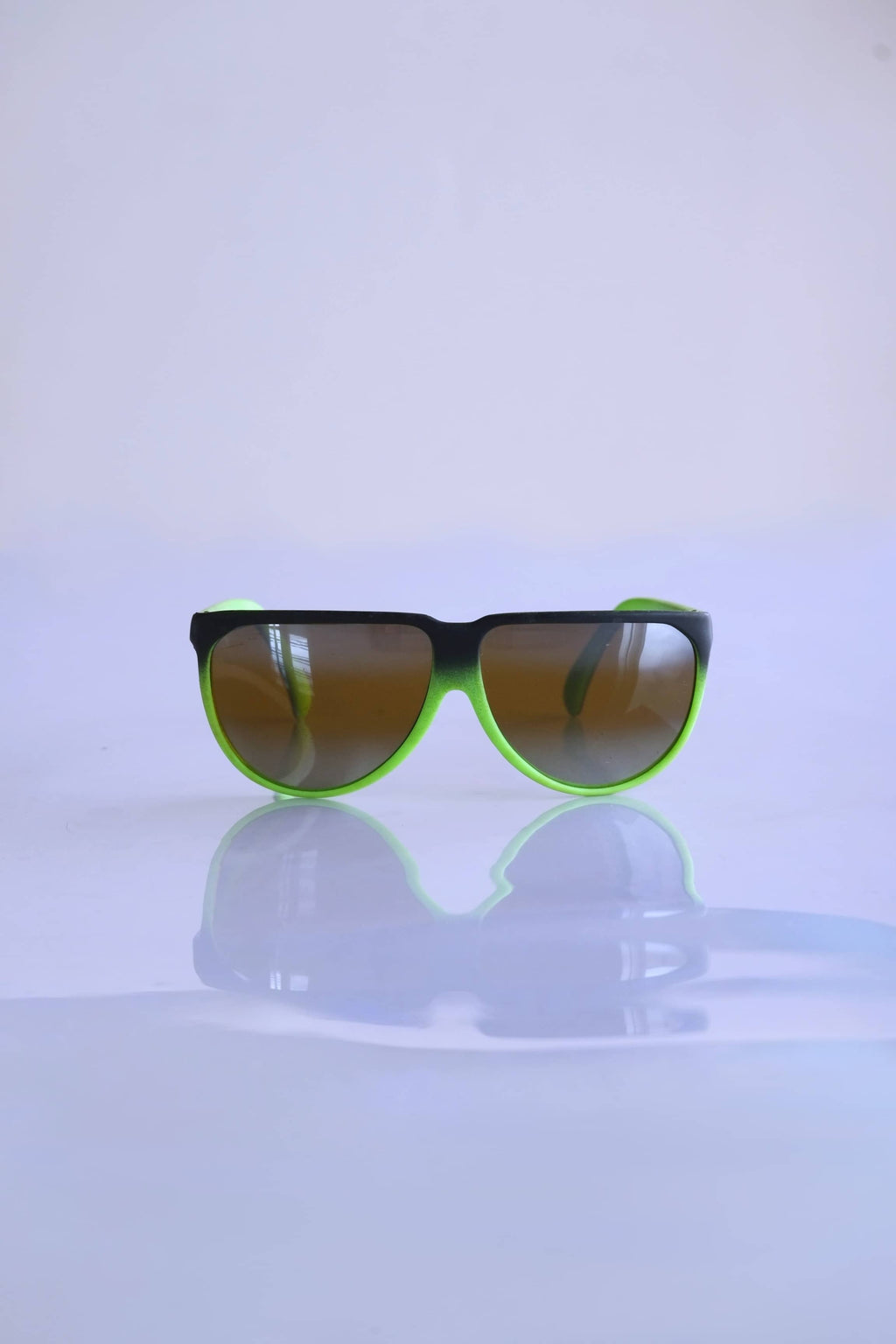 CÉBÉ Vintage Aviator Frame Sunglasses