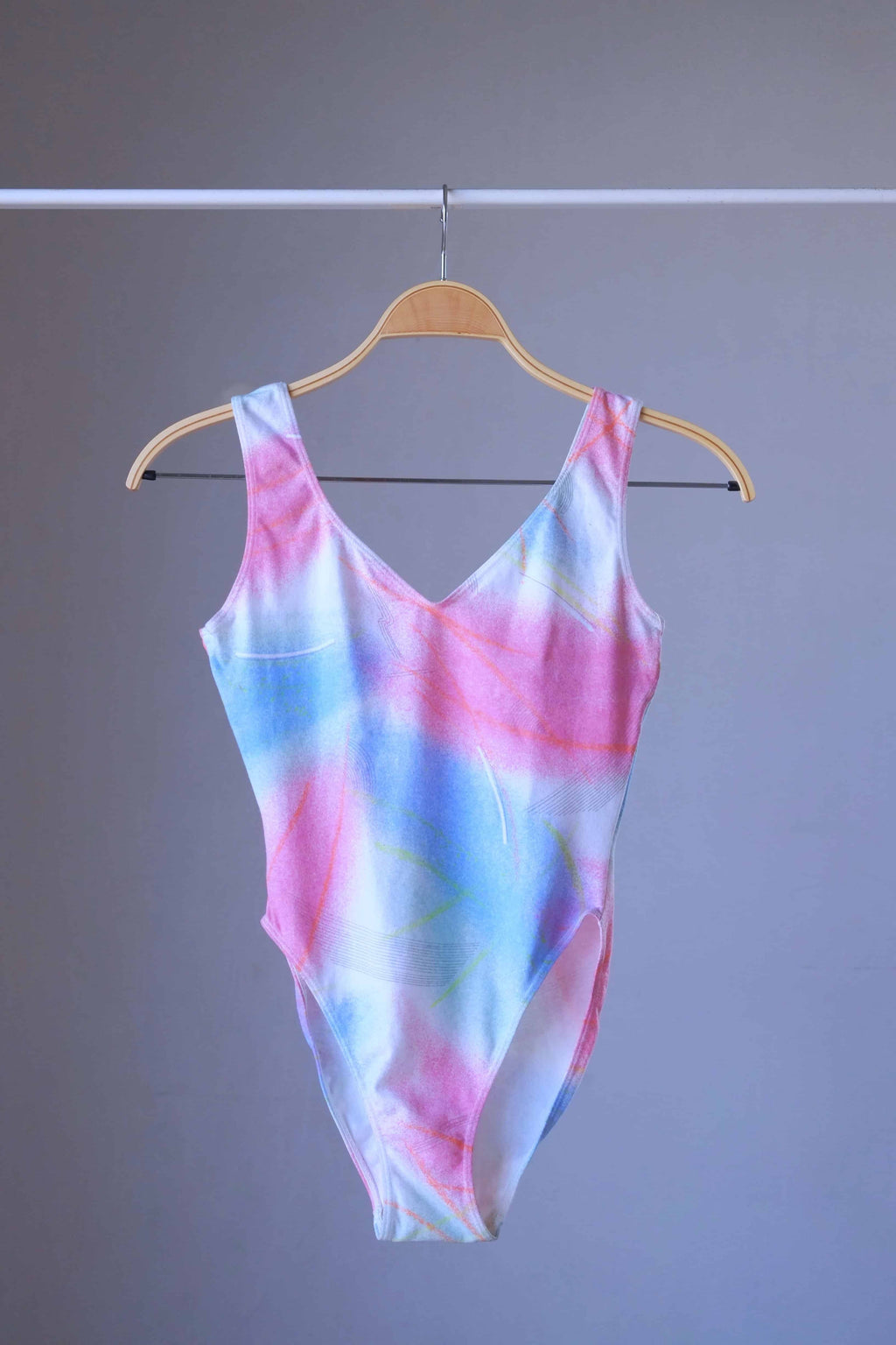 DANSKIN Vintage 90s Leotard – Tie-Dye Pastel Print
