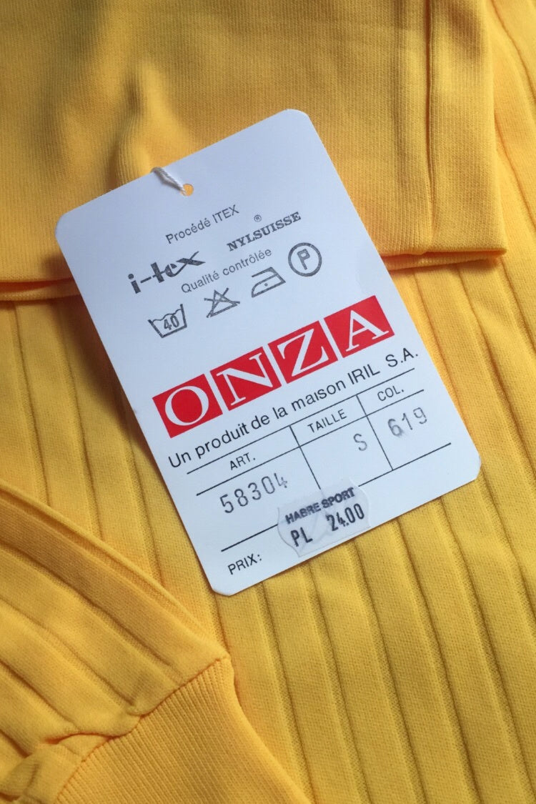 Vintage ONZA clothing tag, washing instructions, size, brand logo, fashion, retro clothing.