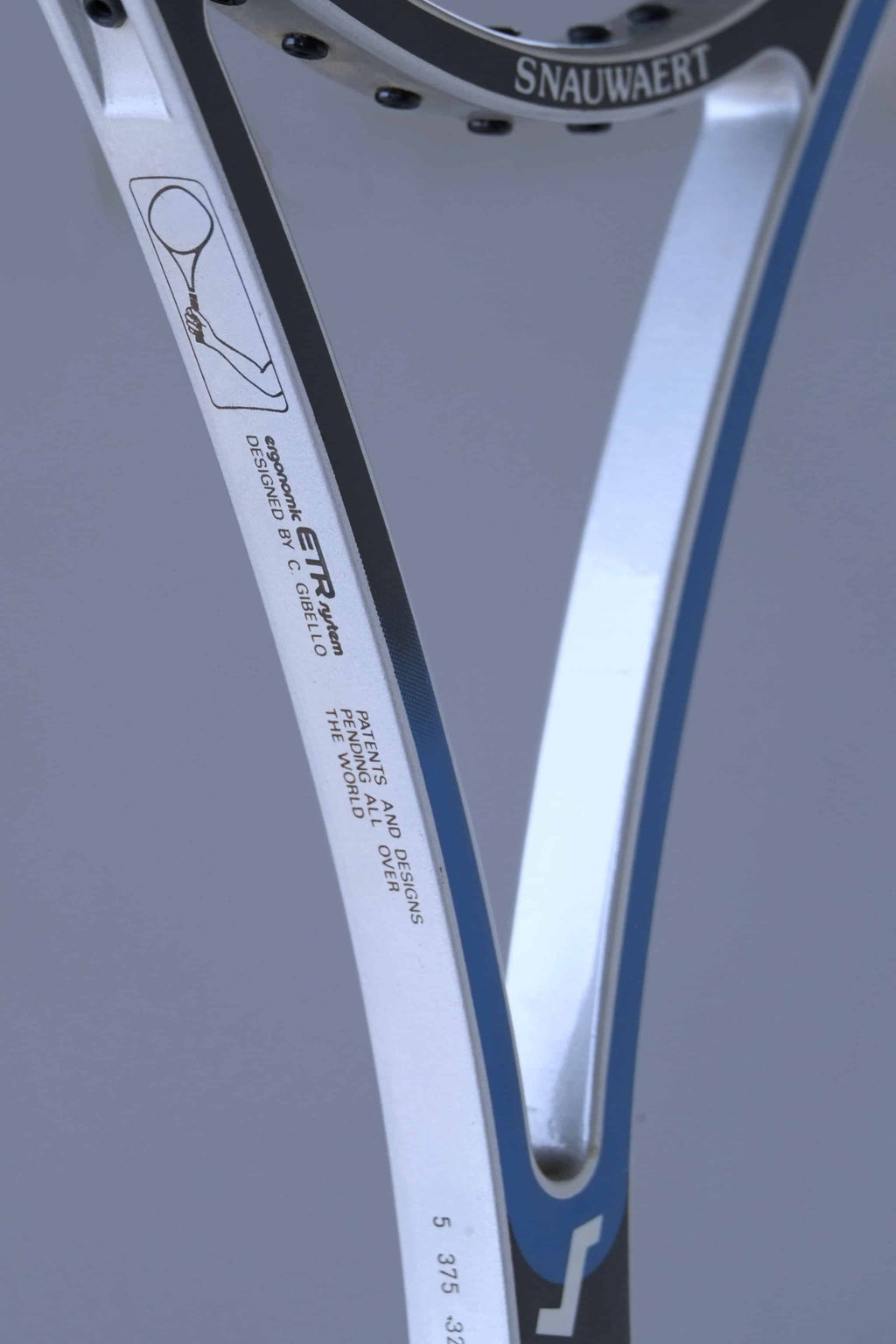 SNAUWAERT Ergonom Tennis Racquet