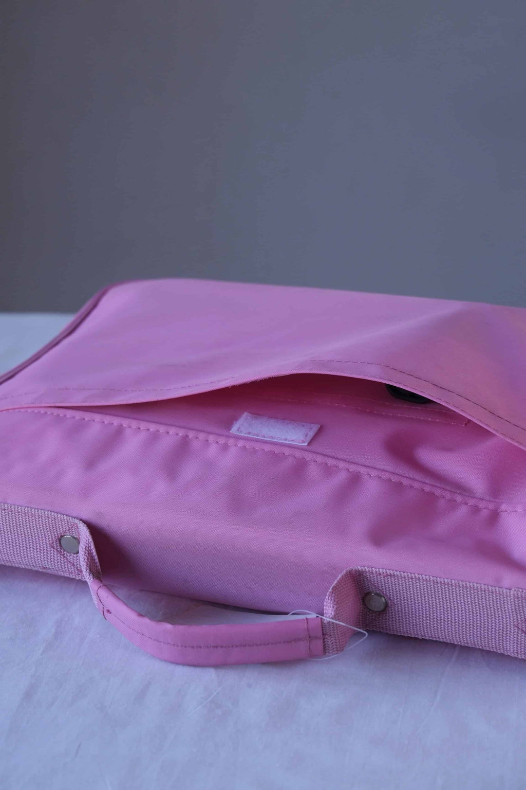 Retro Messenger Bag back pocket