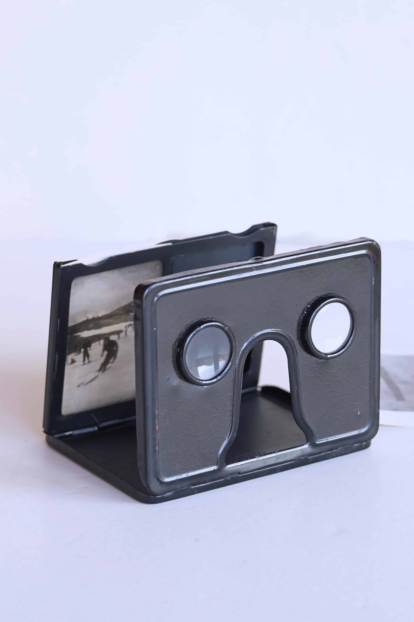 STEREO INDUPOR Folding 3D Viewer Stereoscope with photos inserted inside