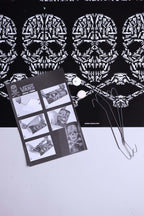 Assembly guide for VANS skull mobile showing folding and sealing steps.