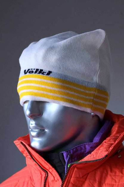VÖLKL Retro Ski Beanie white with yellow stripes on mannequin