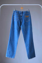 WRANGLER Vintage 90's Jeans Blue Wash on hanger, rear view