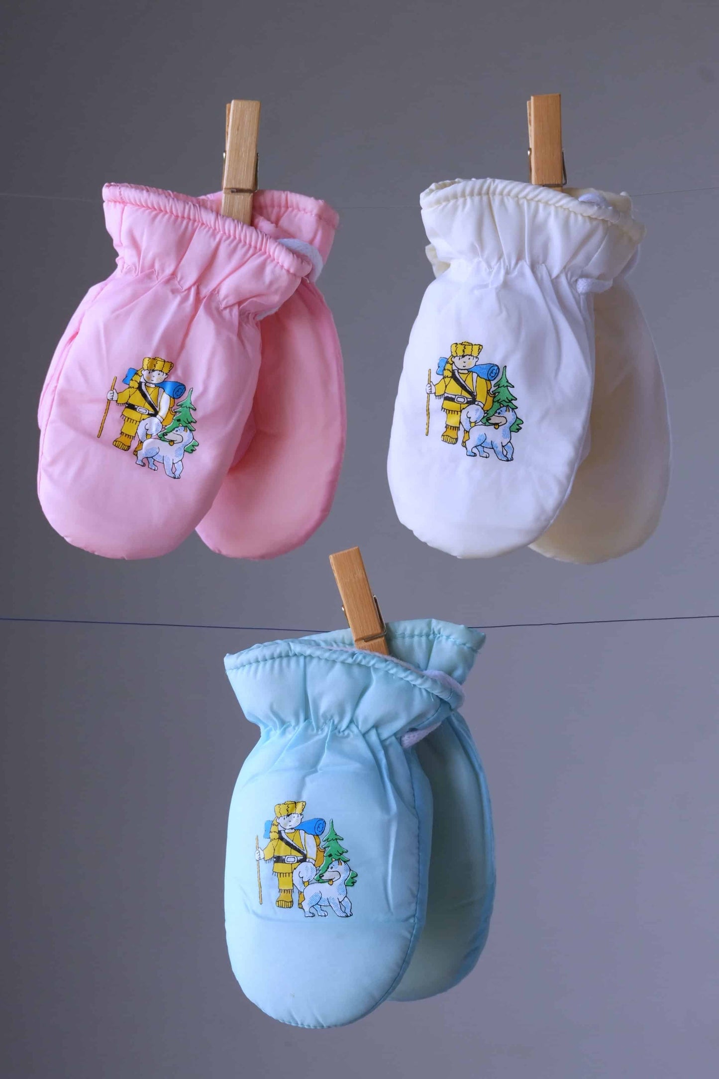 BABY & TODDLER SNOW MITTENS ESKIMO AND DOG