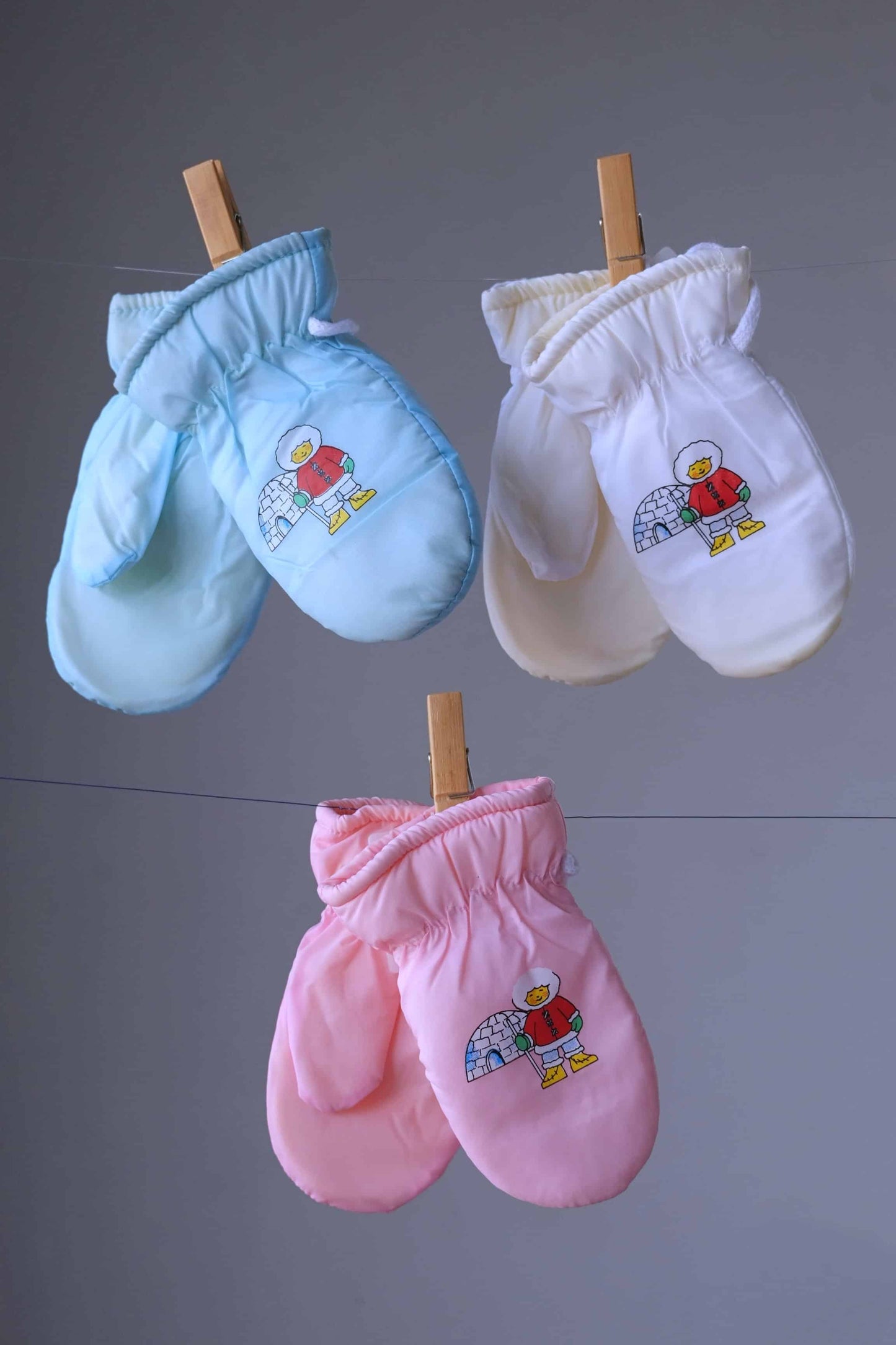 BABY & TODDLER SNOW MITTENS MAN AND IGLOO