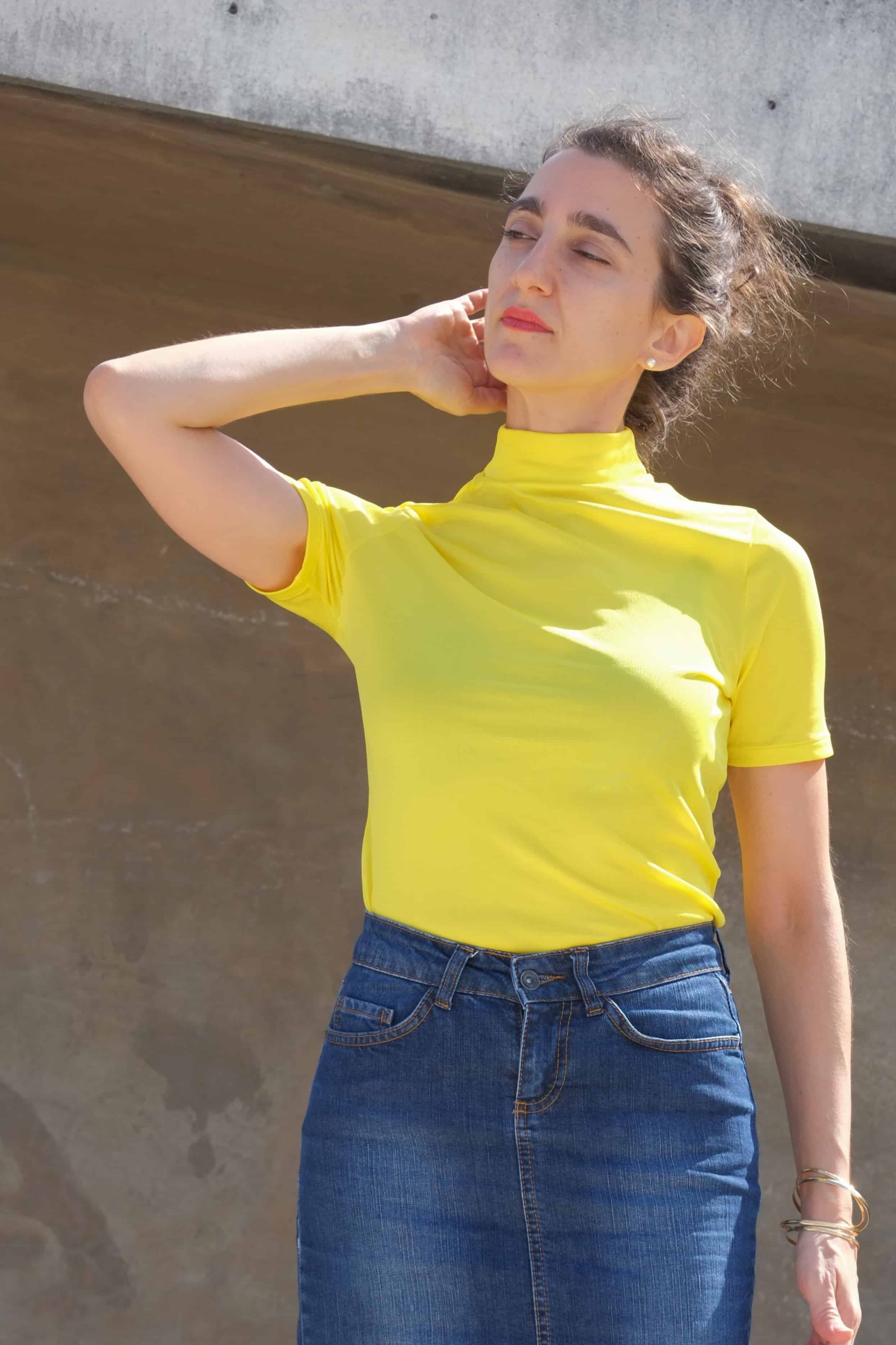 Vintage Turtleneck 70's Top yellow on model