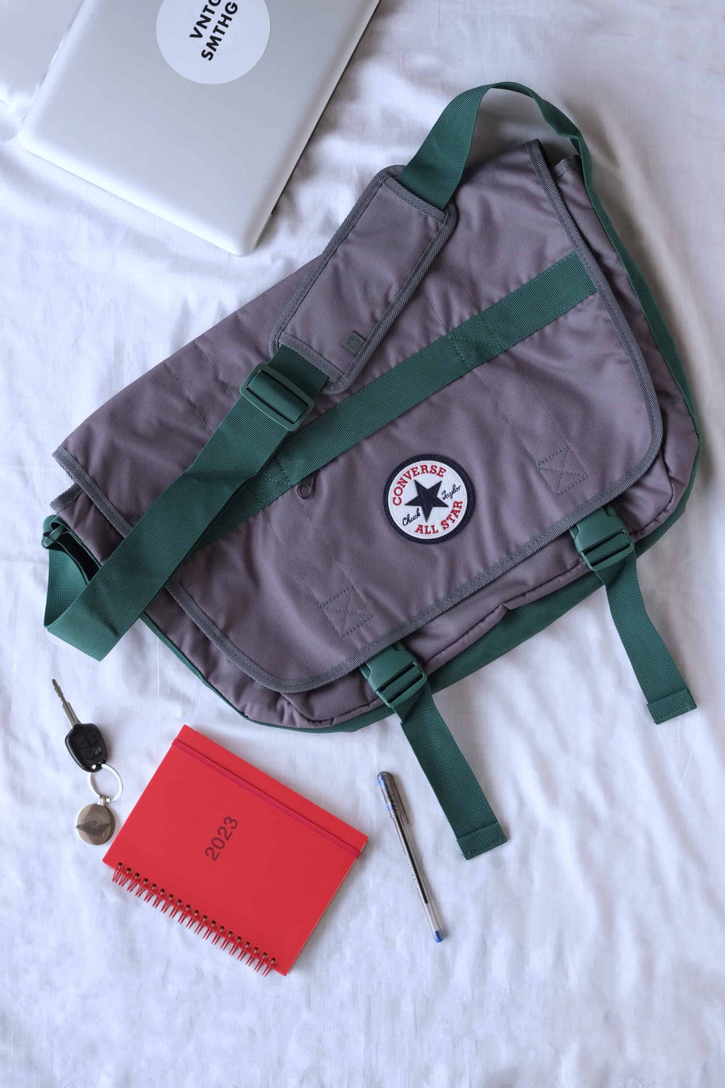 CONVERSE To Go Messenger Bag