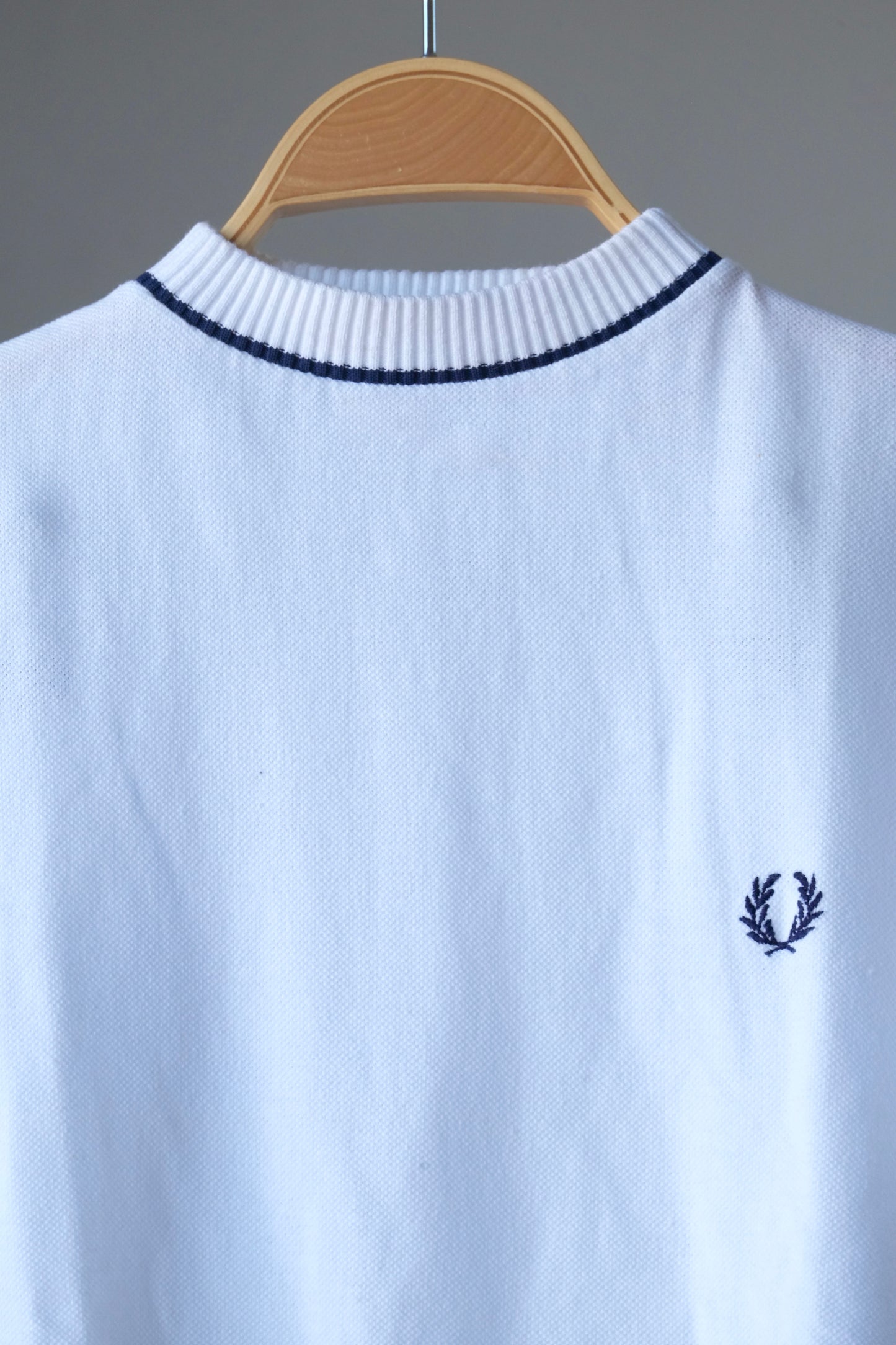 FRED PERRY 70's Mock Neck Top