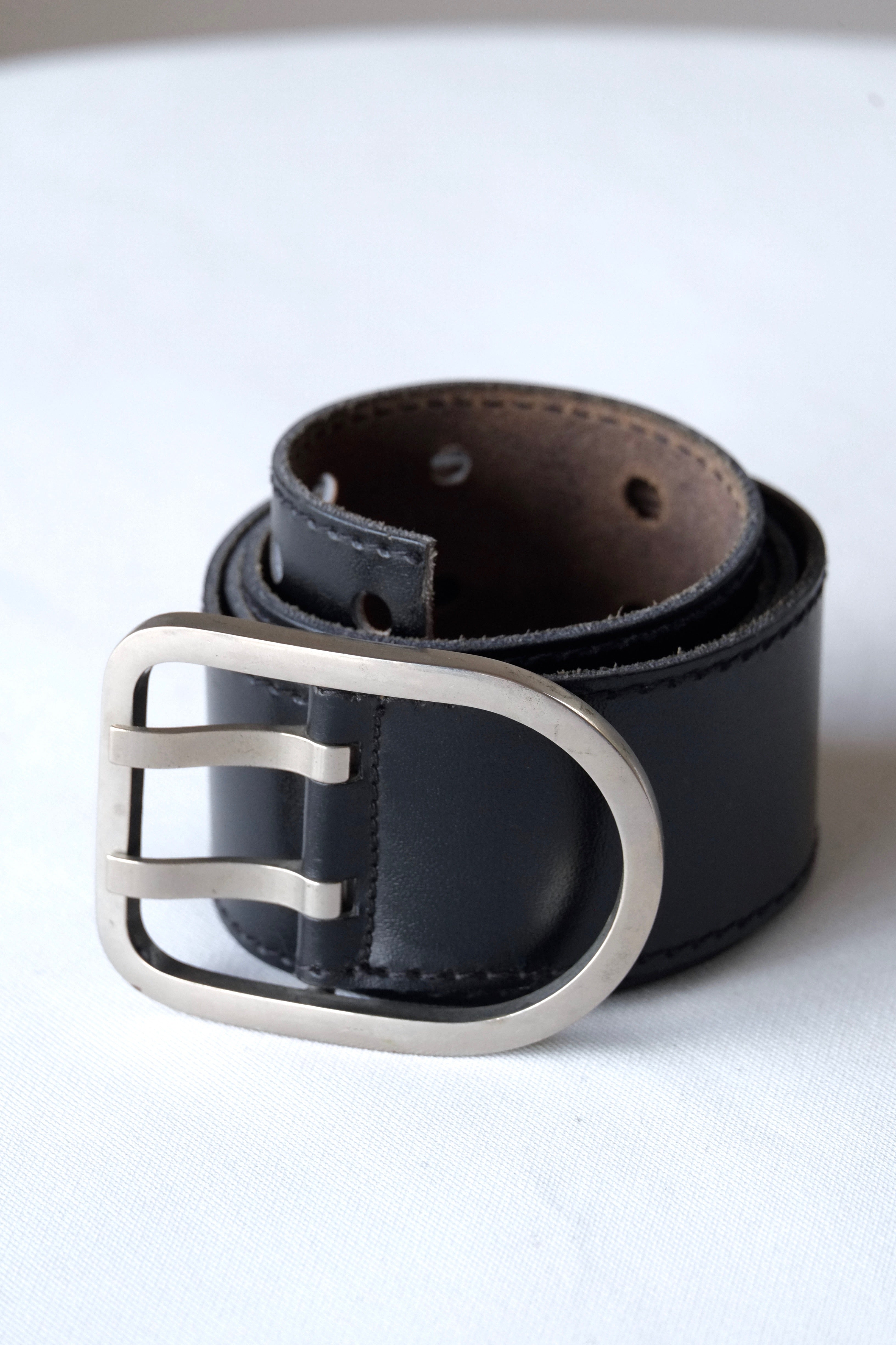 L'AIGLON Double Prong Rounded Buckle Leather Belt