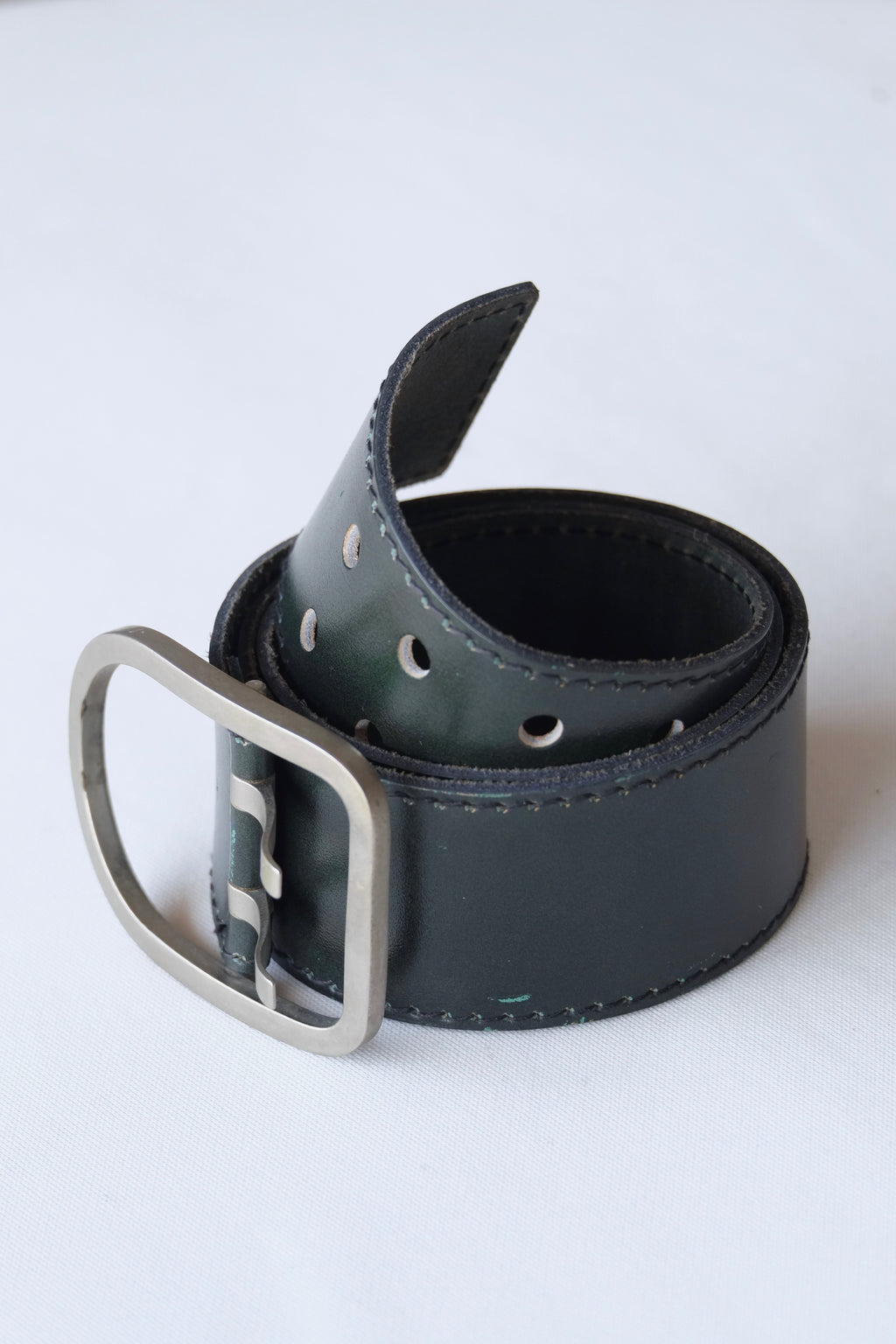 L'AIGLON Double Prong Rounded Buckle Leather Belt