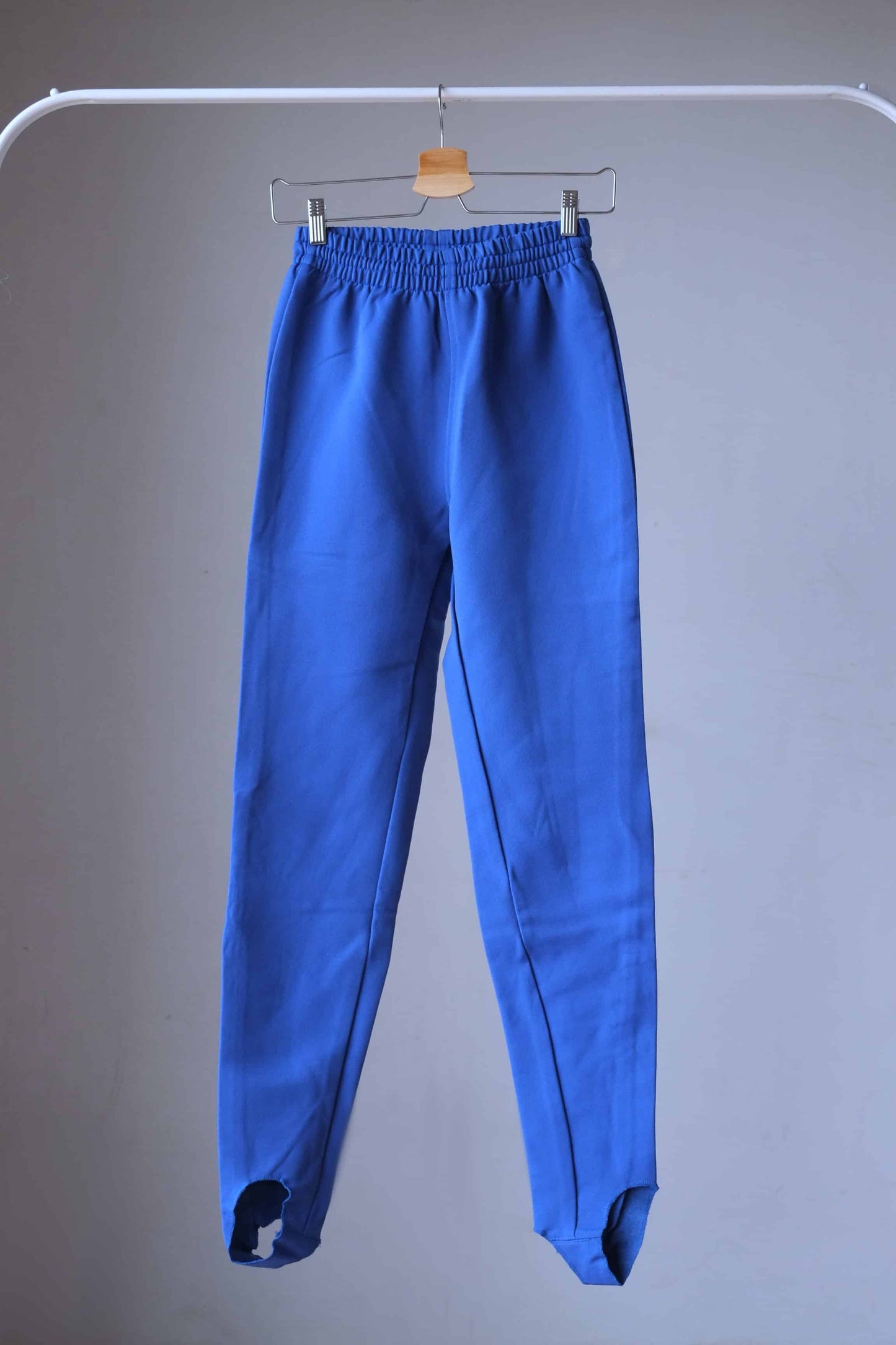 ellesse 90s sitrrup ladies ski pants blueELLESSE 90's Ski Pants with Stirrups blue