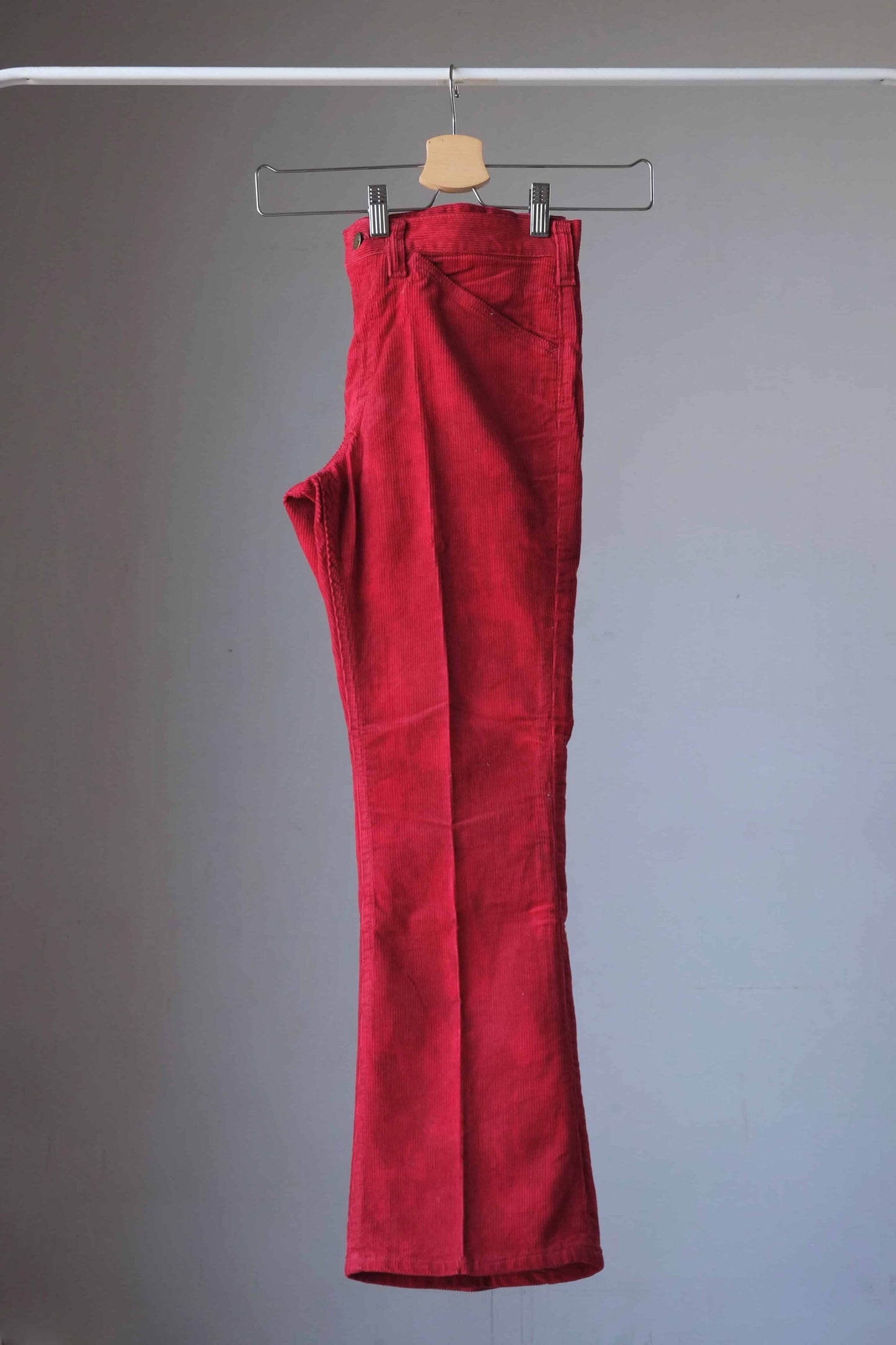 LEE Corduroy Tie-Dye 70's Bell Bottoms red left side