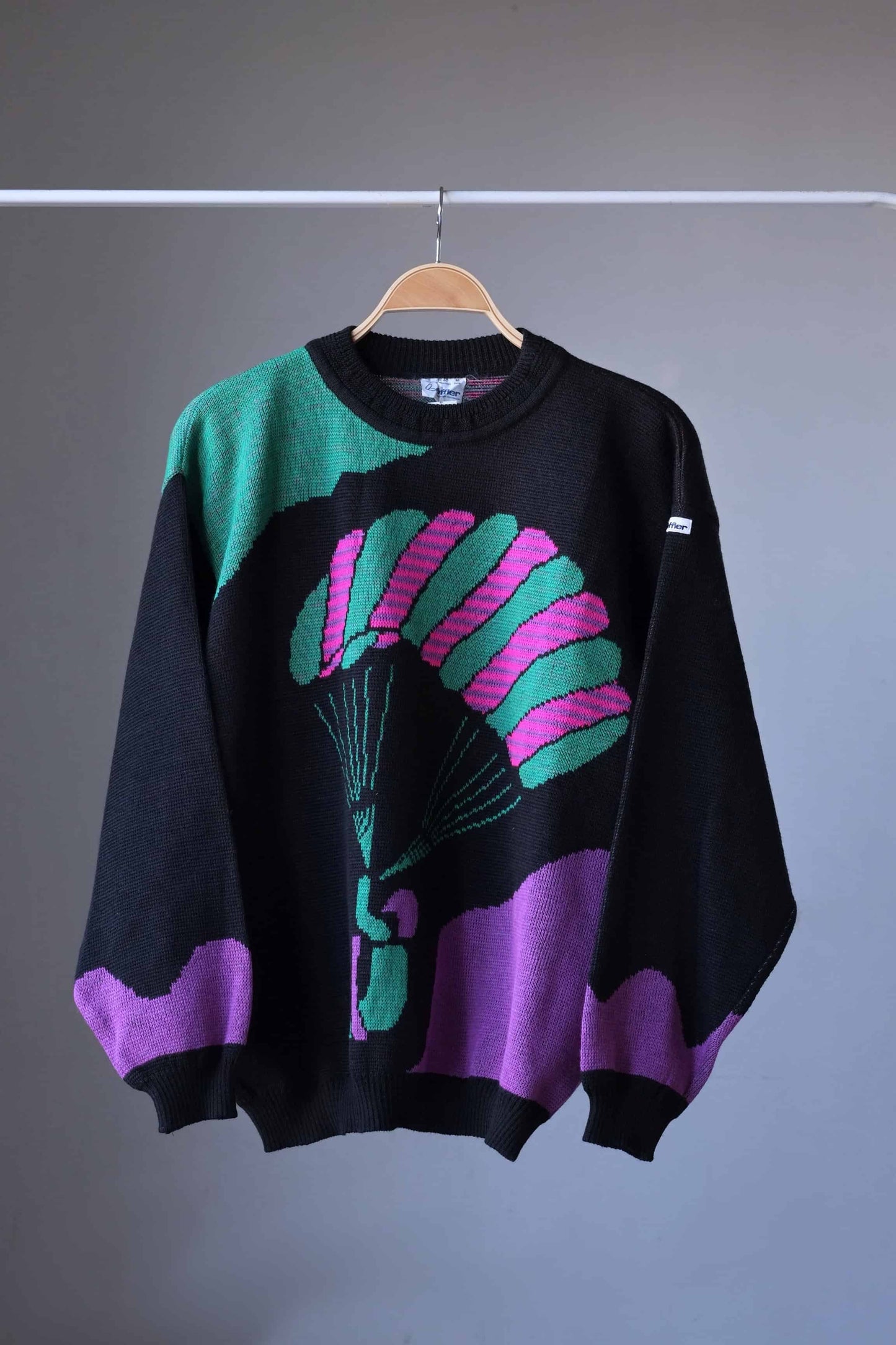 90's Parachute Sweater black pink green