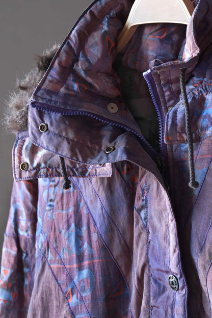 Close view of collar and fur lined hoodie of a tie-dye Vintage 90's Women's Ski Jacket