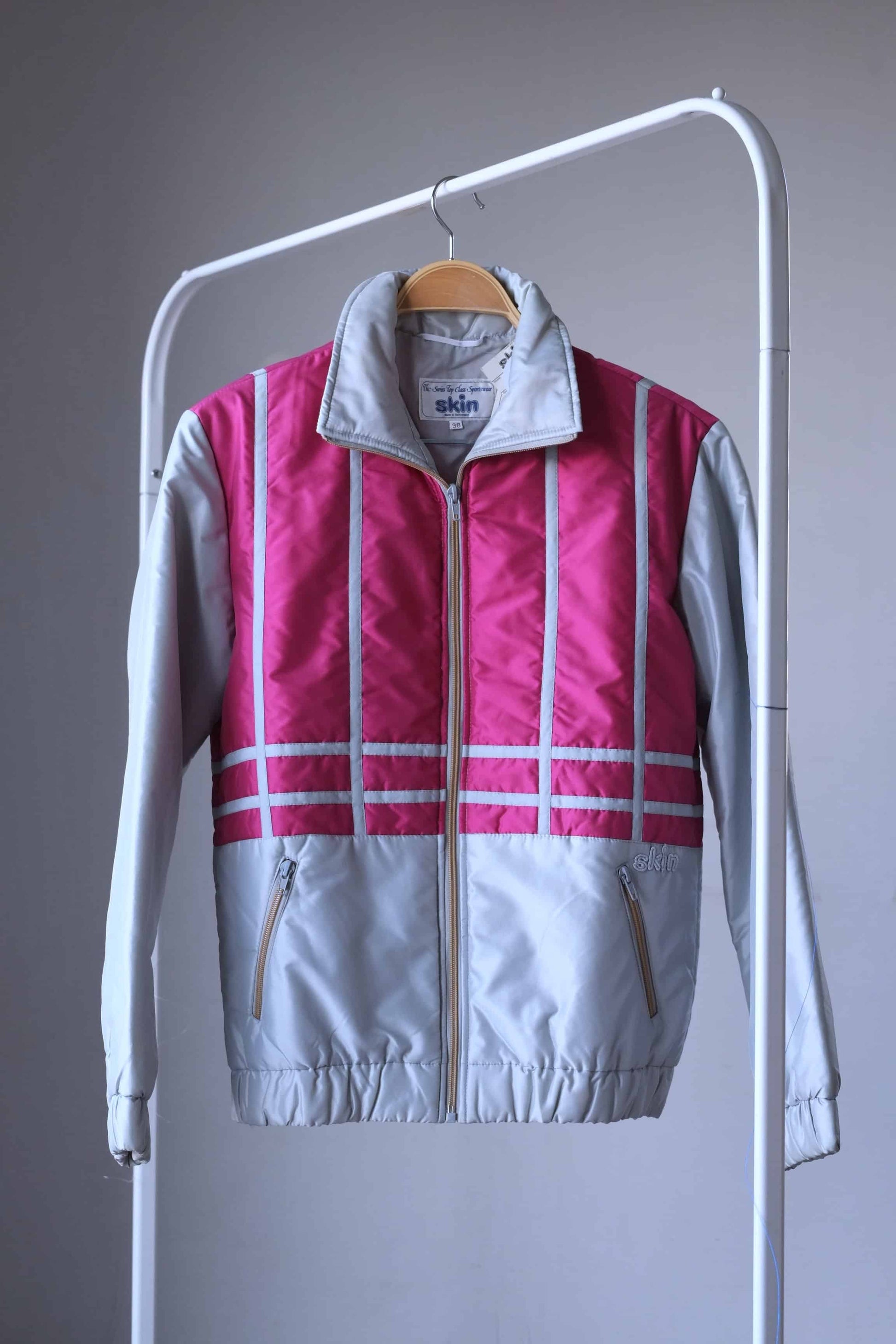 Vintage 80's Women's Skiing Jacket pink grey