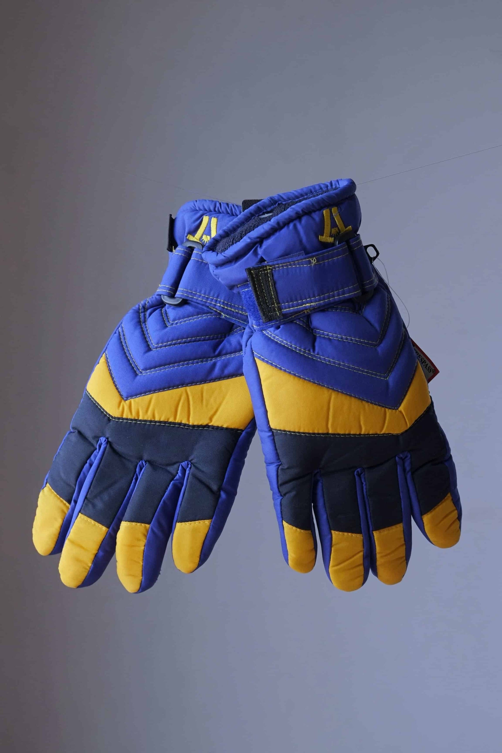 Vintage TRESPASS Jedi Ski Gloves blue