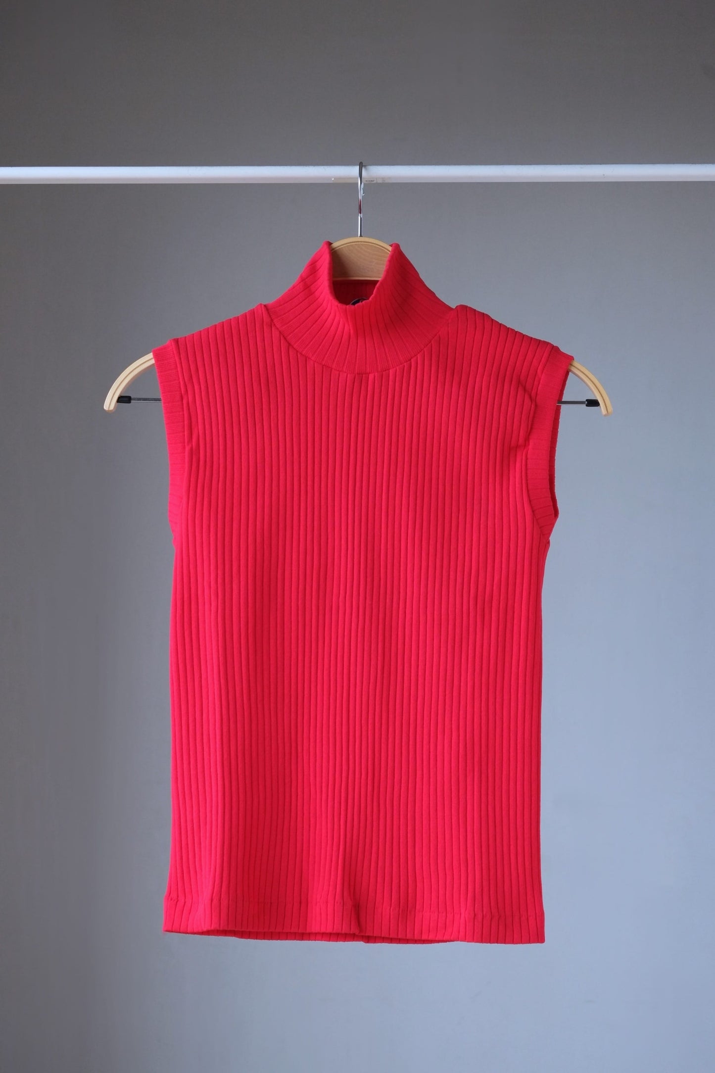 Vintage 70's Sleeveless Turtleneck red